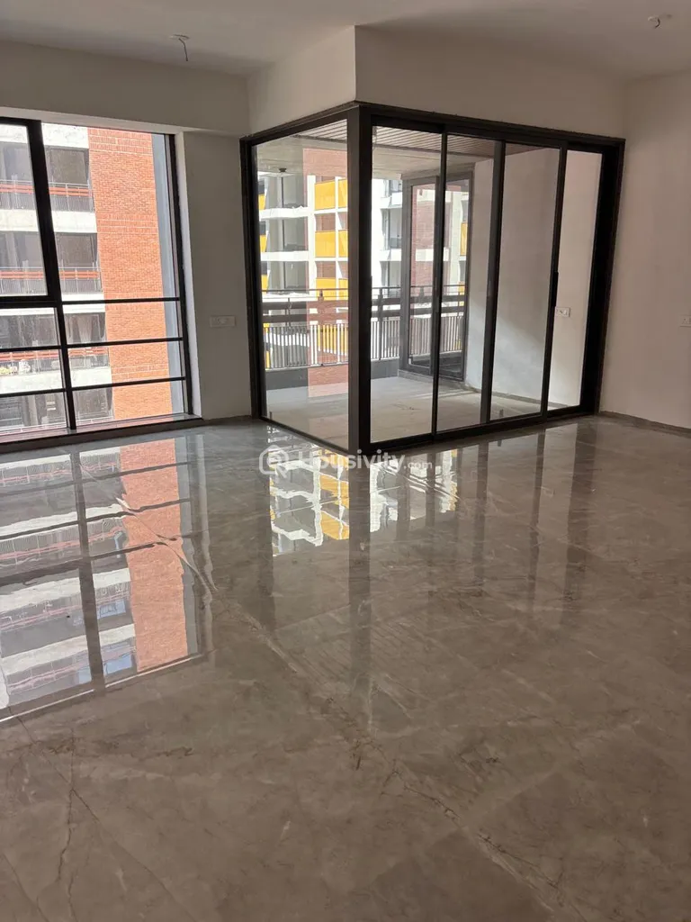 2 BHK Flat for Sale in Kudasan, Gandhinagar Image 2