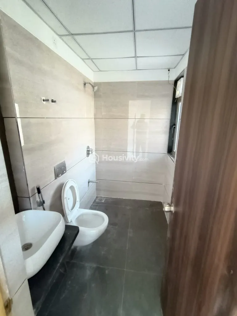 3 BHK Flat for Sale in Randesan, Gandhinagar Image 3