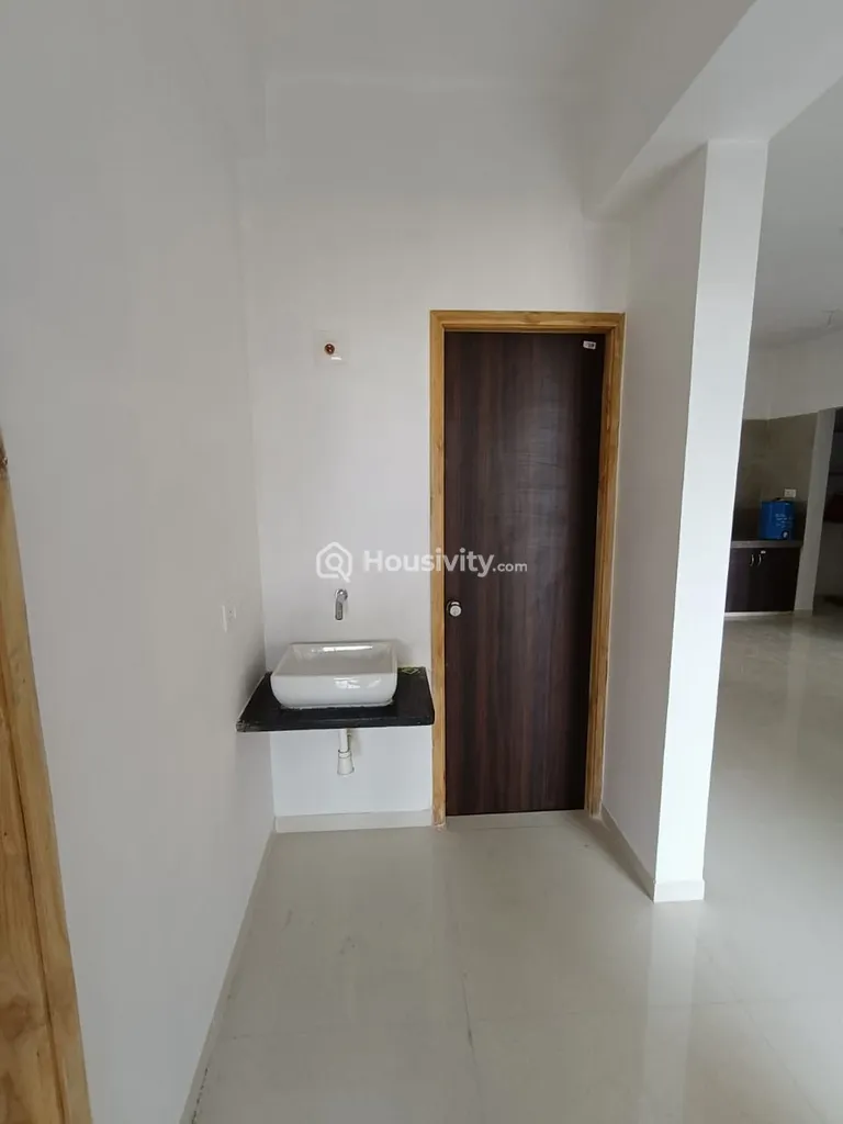 3 BHK Flat for Sale in Randesan, Gandhinagar Image 4