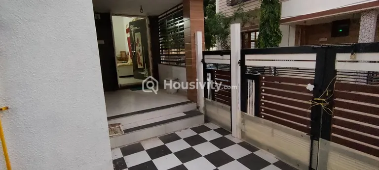 4 BHK Bunglow for Sale in Randesan, Gandhinagar Image 4