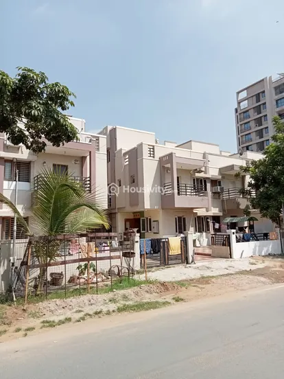 4 BHK Bunglow for Sale in Kudasan, Gandhinagar Image 1