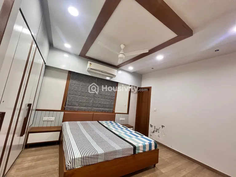 4 BHK Flat for Sale in Kudasan, Gandhinagar Image 3