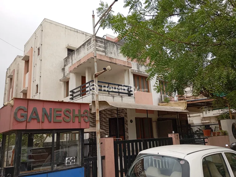 4 BHK Bunglow for Sale in Raysan, Gandhinagar Image 1