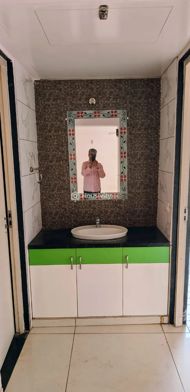 2 BHK Flat for Sale in Kudasan, Gandhinagar Image 4