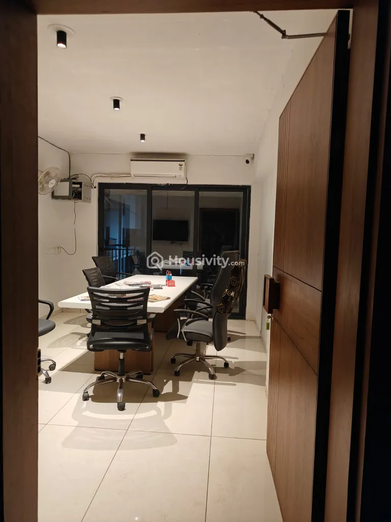 3 BHK Flat for Sale in Kudasan, Gandhinagar Image 2