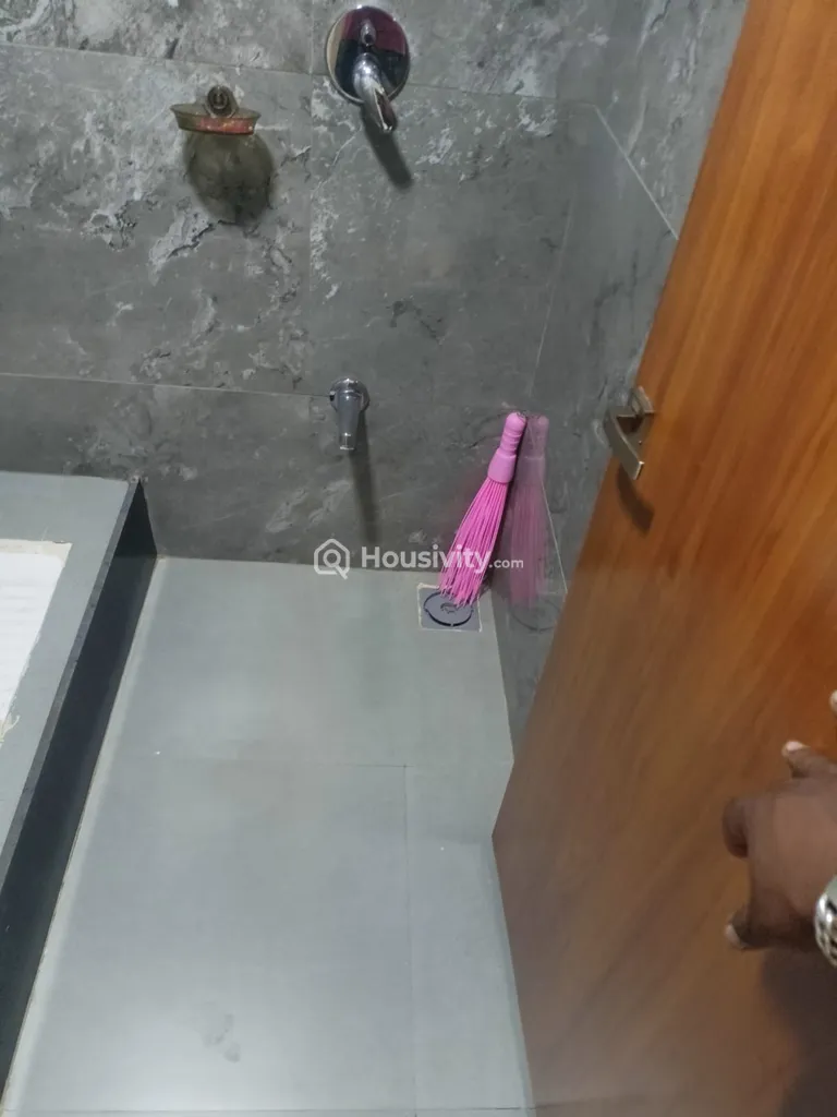 2 BHK Flat for Sale in Sargasan, Gandhinagar Image 11