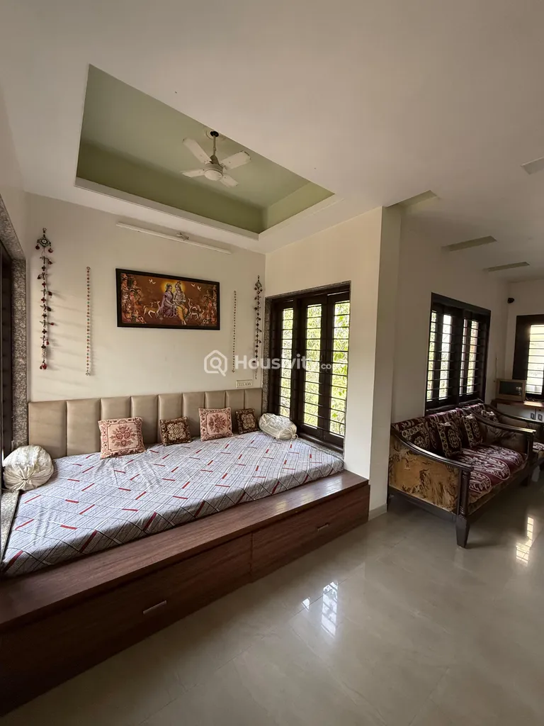 5 BHK Bunglow for Sale in Jivraj Park, Ahmedabad Thumbnail
