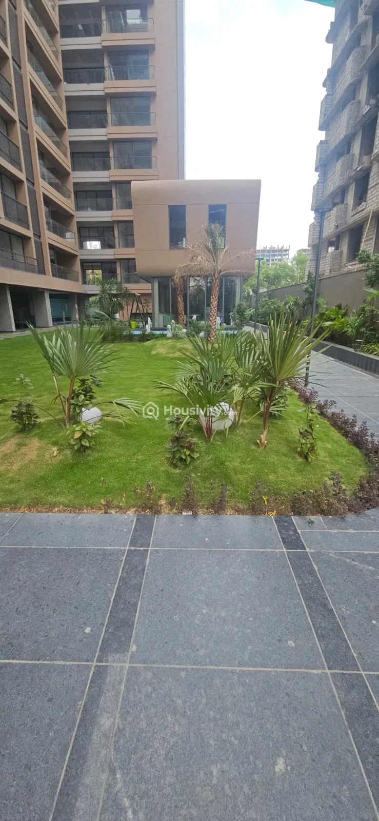 4 BHK Flat for Sale in Randesan, Gandhinagar Thumbnail