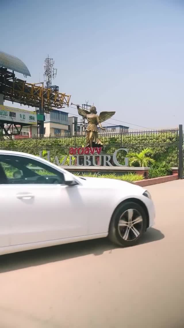 Arrjavv Hazelburg At Kolkata
